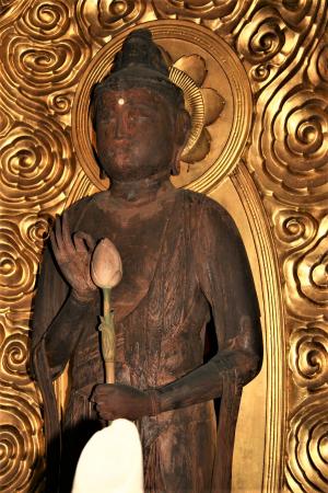 木造聖観音立像　左像